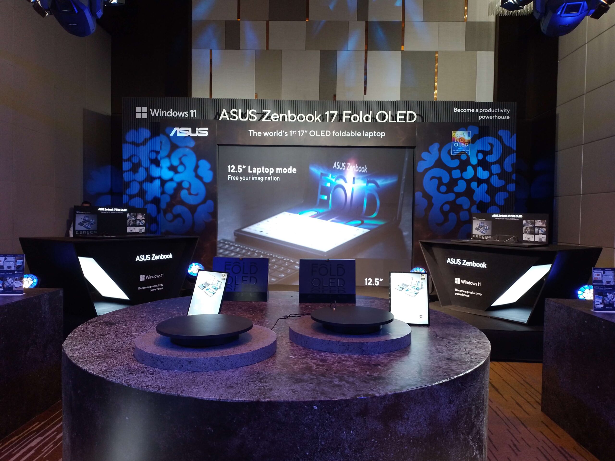 ASUS puts incredible in innovation, launches award-winning Zenbook 17 Fold OLED (2)