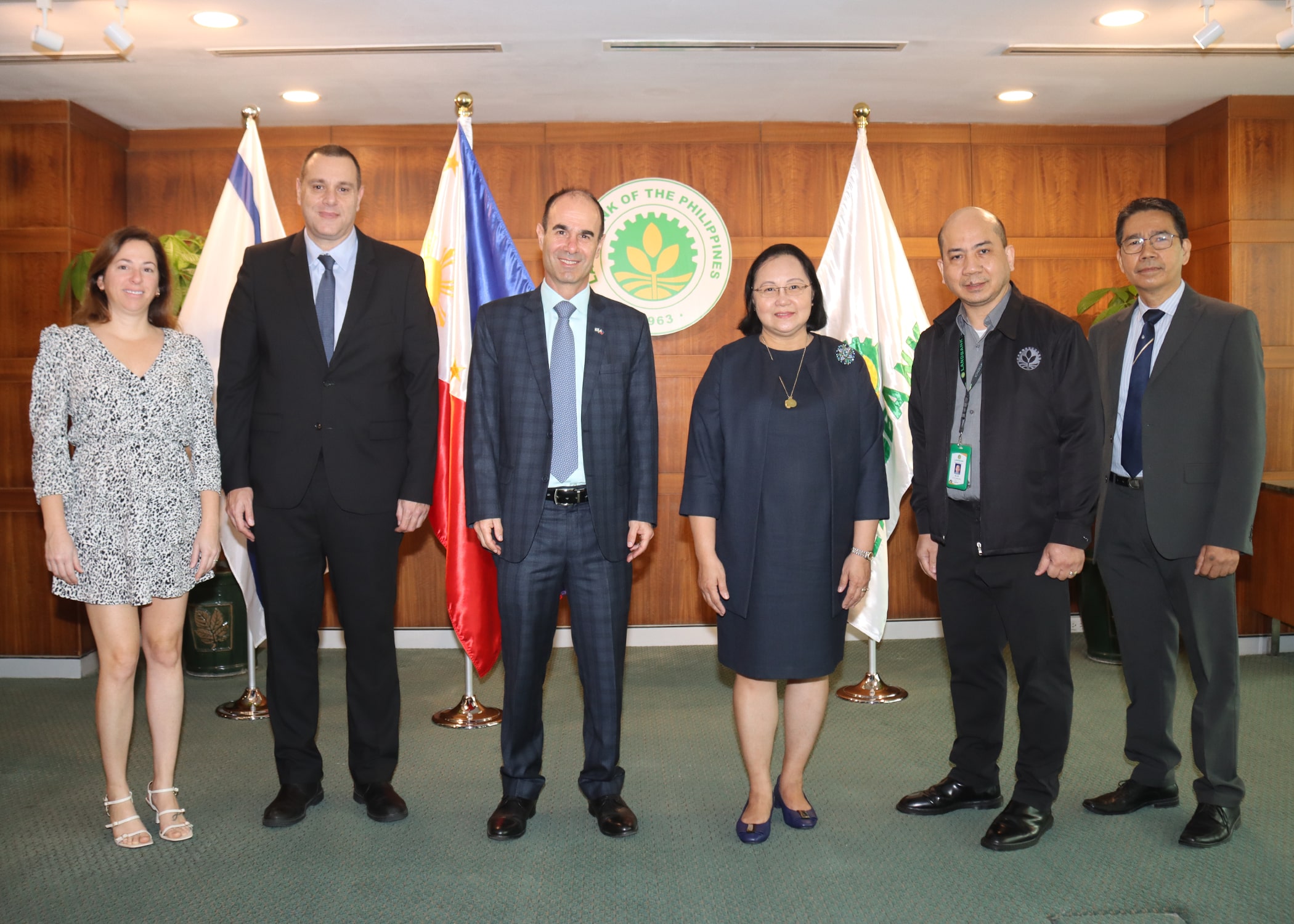 PR Photo - LANDBANK, Israel Embassy explore partnership to boost PH development