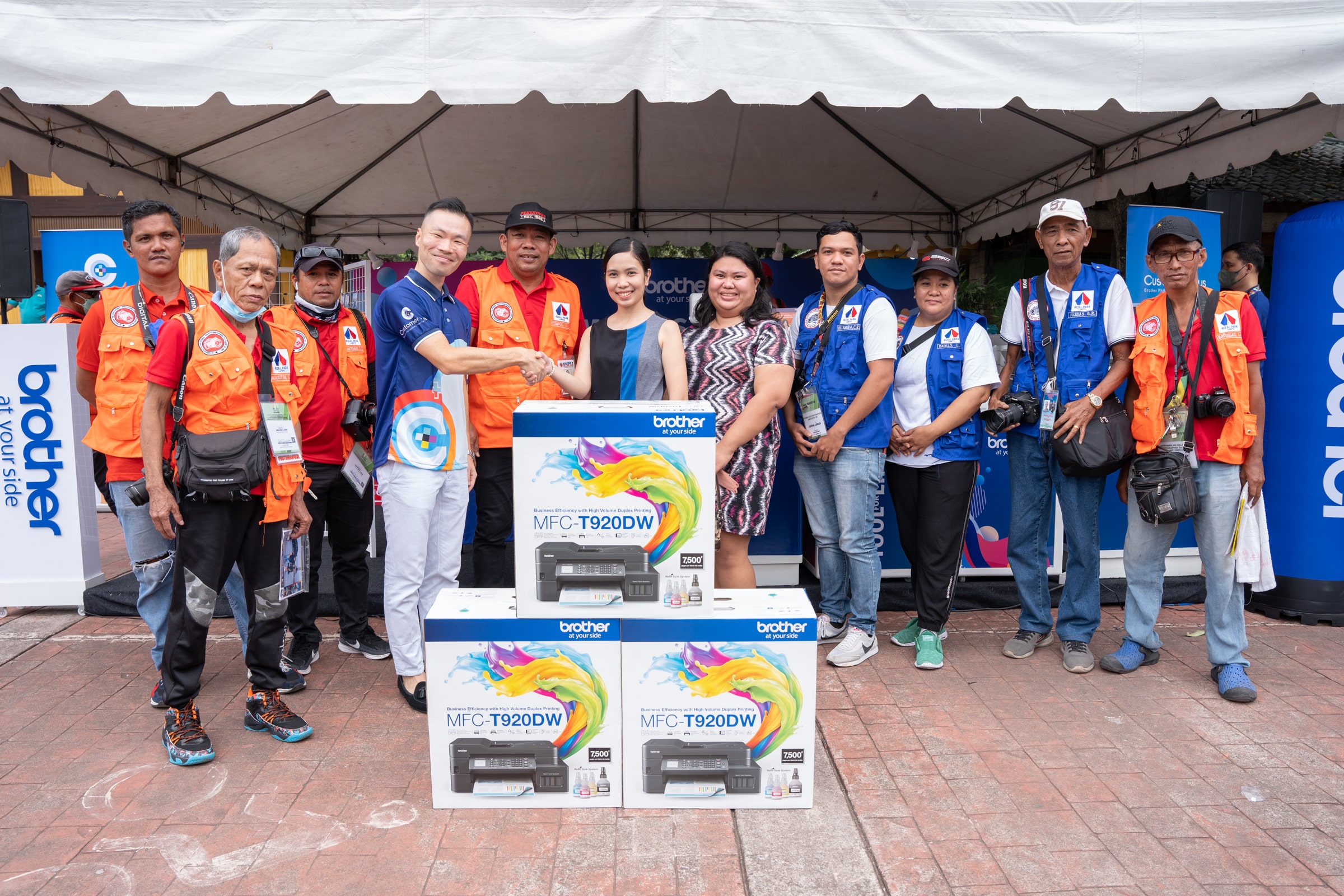 Photo_Brother-Philippines-and-Luneta-park-photographers-capture-Memories-for-Life-min