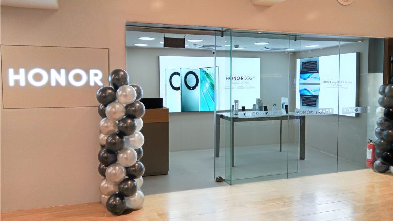 Main KV - HONOR is now in SM City Makati-min