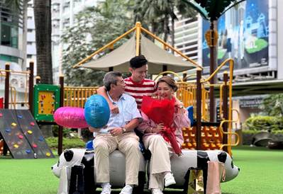 Celebrate Grandparents Day with Heartwarming Moments at Robinsons Malls