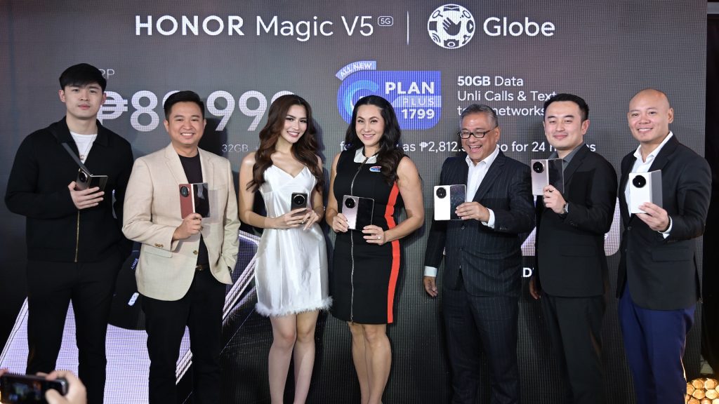Foldable For the Pro: Get HONOR Magic V5 Now via Globe Postpaid Plans with a FREE Tablet