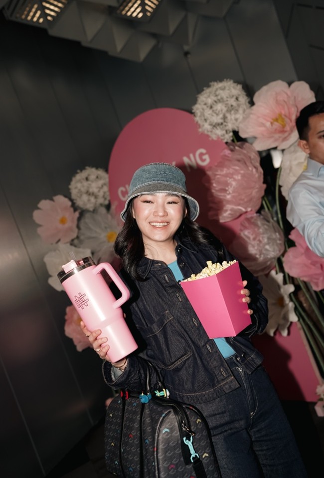 From Day to Night: Christy Ng Debuts in the Philippines