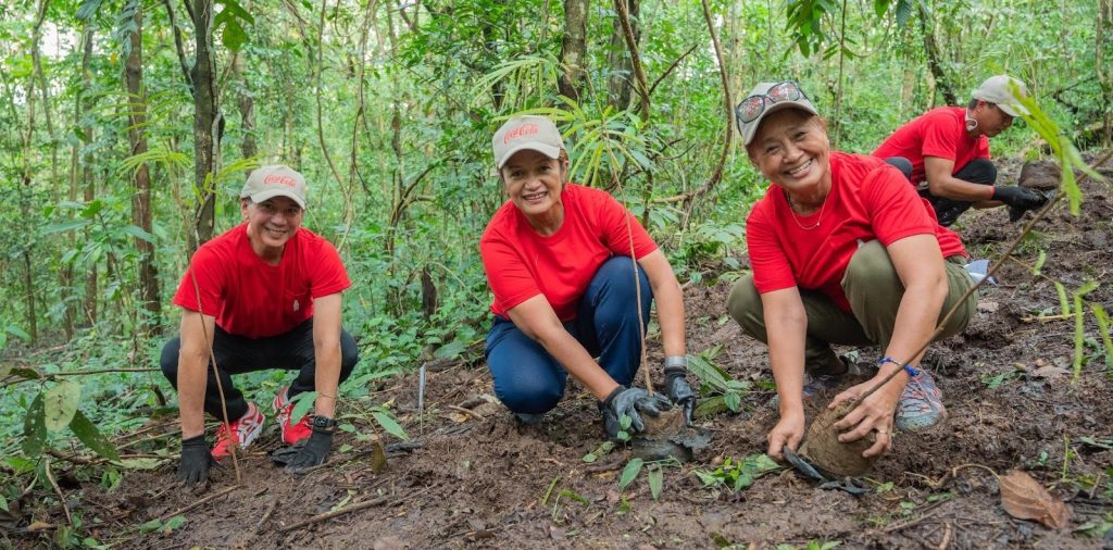 Coca-Cola Philippines Drives Water Stewardship With Reforestation activity at La Mesa Watershed