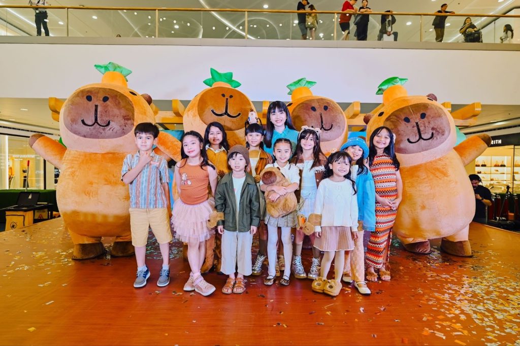 SM Mall of Asia brings the internet&rsquo;s chillest icon to life with Capy-ness Park