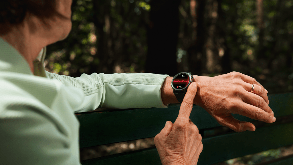 The Ultra-Light and Accurate Titanium Smartwatch: HUAWEI WATCH GT Runner 2 Refines Route Precision with Industry-First GPS Tech, Pre-Order Starts April 17 for PHP 19,999