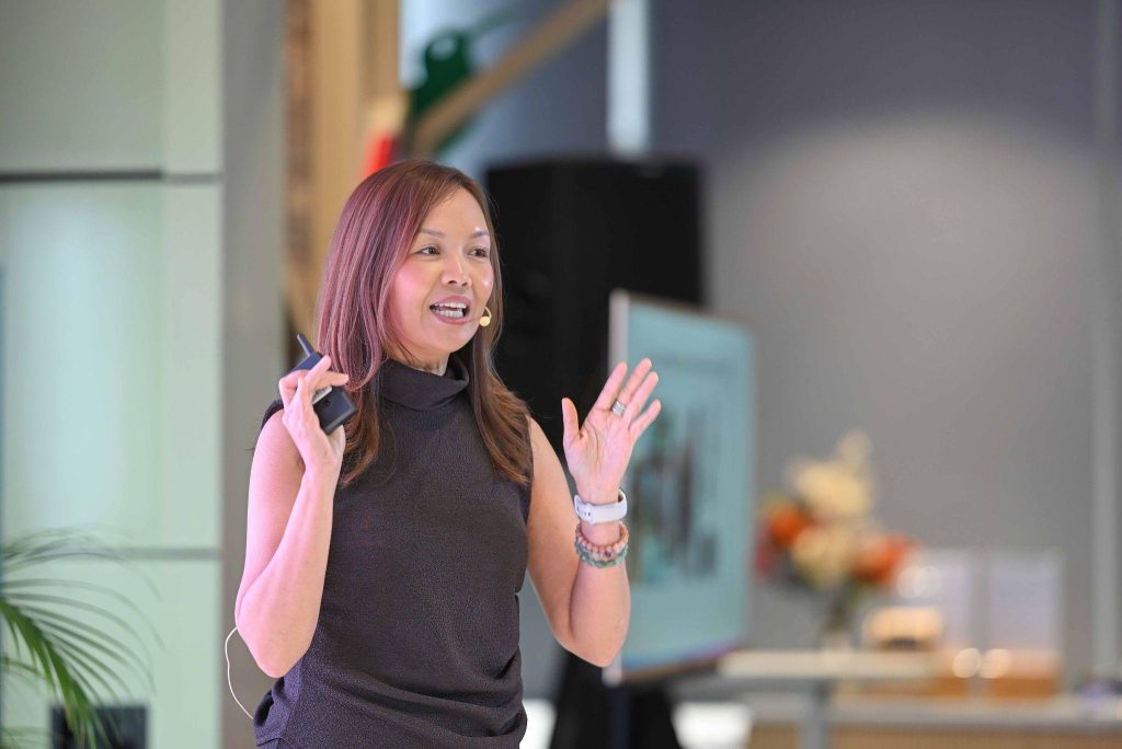 The New &ldquo;Diskarte&rdquo;: Filipino Moms Turn to AI to Scale Their Businesses