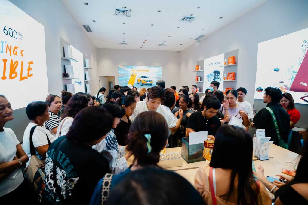 Nationwide Rush: HONOR 600 First Day Sale Draws Huge Crowds