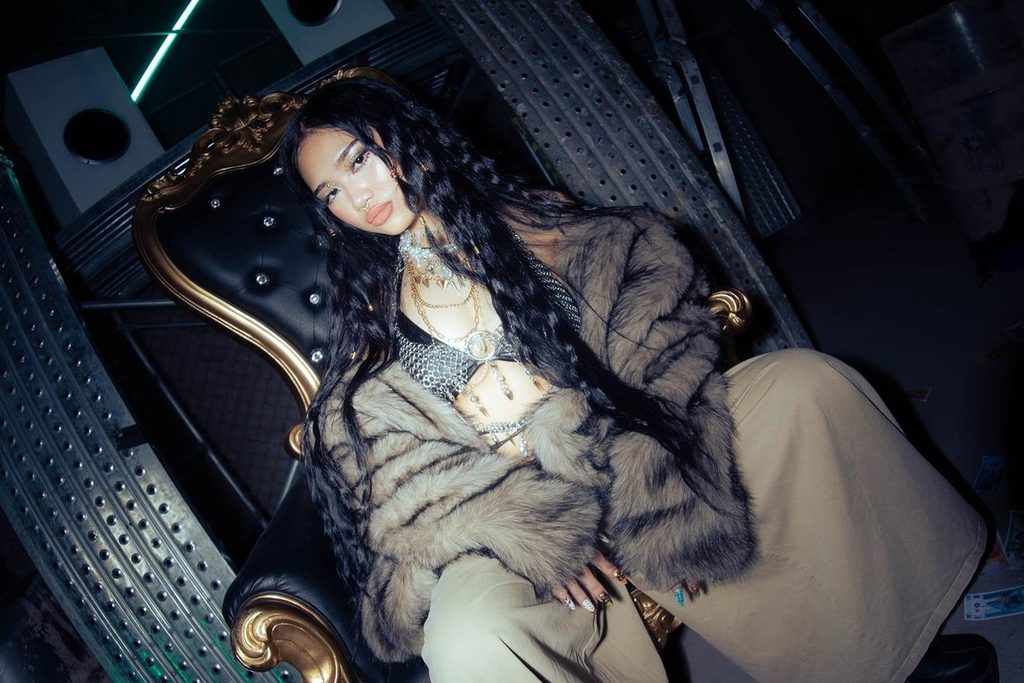 Alex Bruce delivers alpha-female energy in fierce new single “Gabriela”