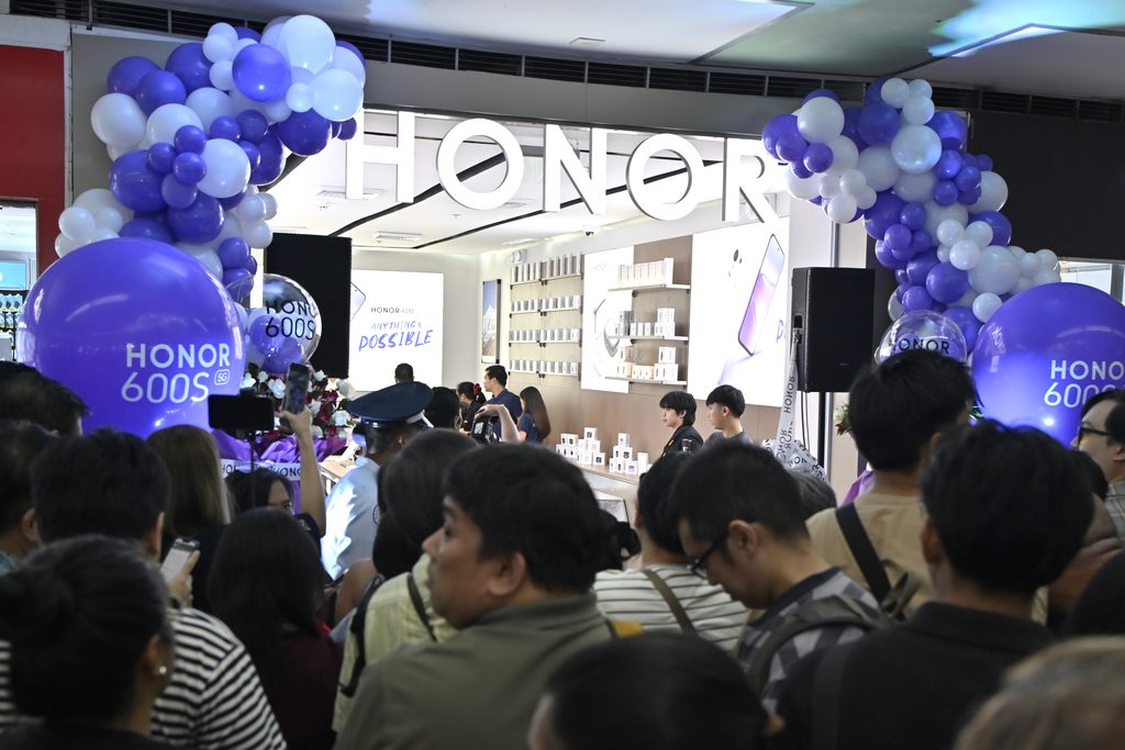 HONOR 600S Officially Goes on Sale Nationwide as First-Ever Alpha Store Opens at SM Megamall