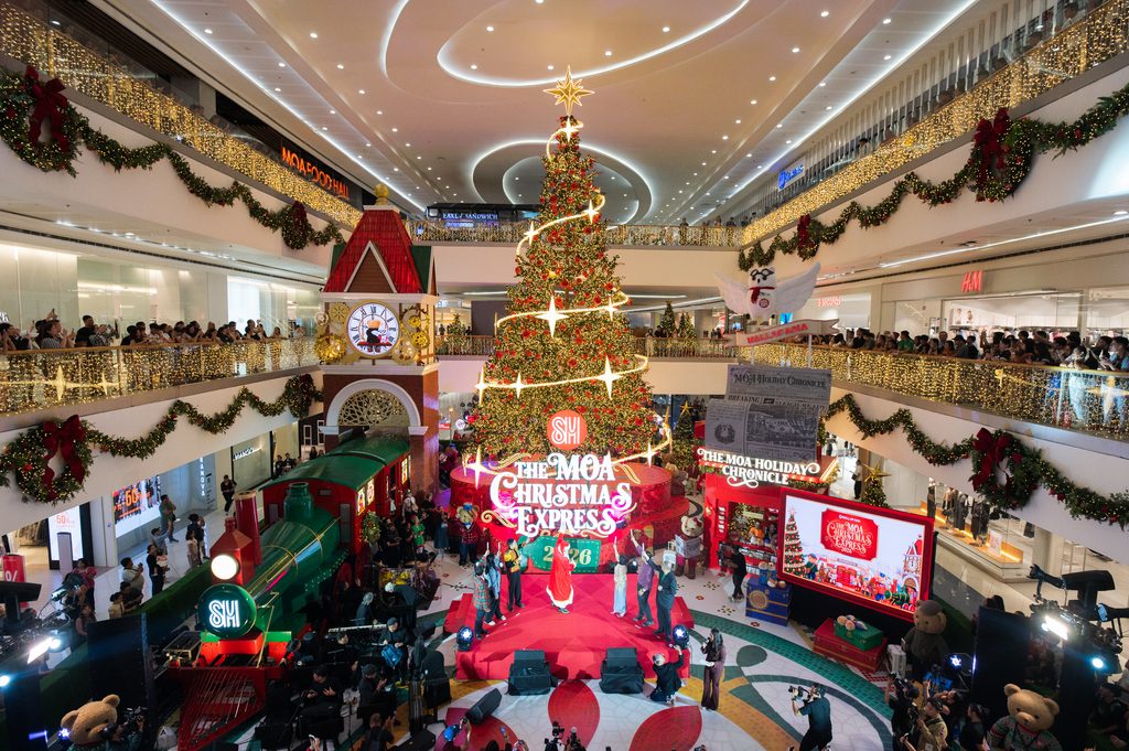 Let Christmas magic take center stage as SM Mall of Asia unveils The MOA Christmas Express Let Christmas magic take center stage as SM Mall of Asia unveils The MOA Christmas Express