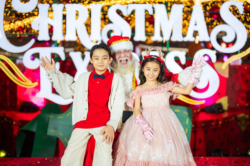 Let Christmas magic take center stage as SM Mall of Asia unveils The MOA Christmas Express Let Christmas magic take center stage as SM Mall of Asia unveils The MOA Christmas Express